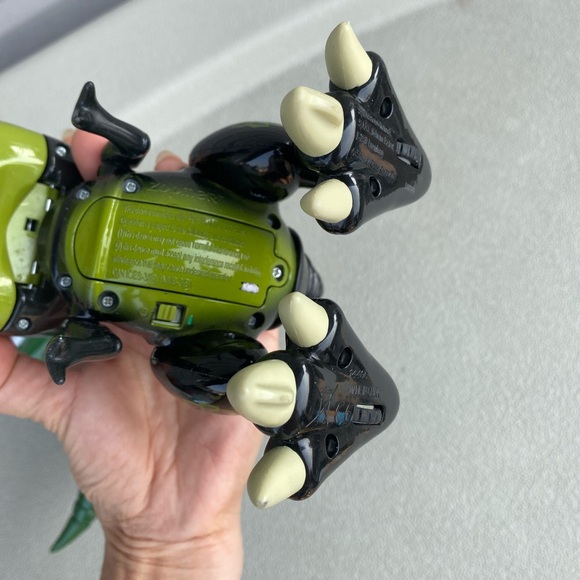 Spin Master Dinosaur Zoomer Chomplings Z-Rex Interactive Lights Sounds Push play - Picture 9 of 9